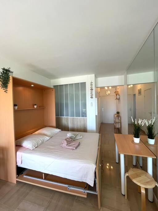 Studio Port Marina - Parking Prive, Climatise Au Ducal Villeneuve-Loubet Esterno foto