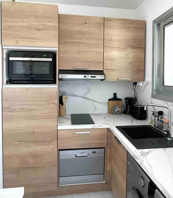 Studio Port Marina - Parking Prive, Climatise Au Ducal Villeneuve-Loubet Esterno foto