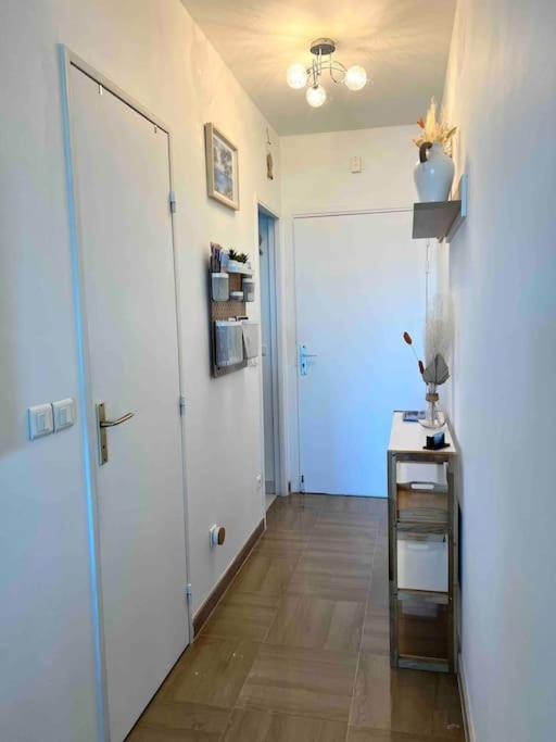 Studio Port Marina - Parking Prive, Climatise Au Ducal Villeneuve-Loubet Esterno foto